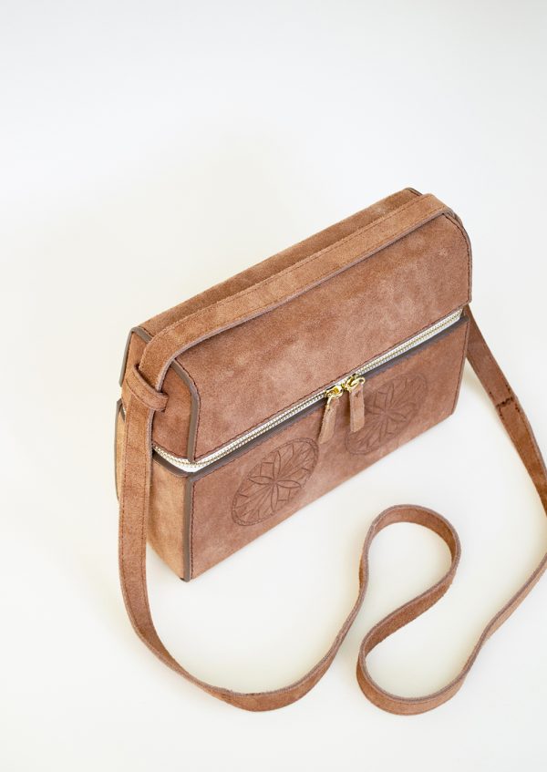 The Heirloom Bag Suede - imagine 7