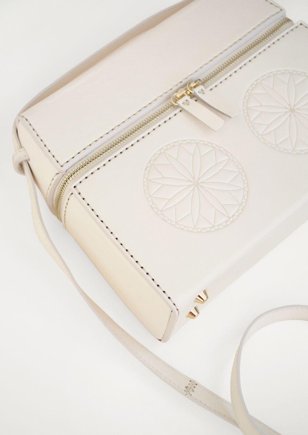 The Heirloom Bag Ivory - Image 9
